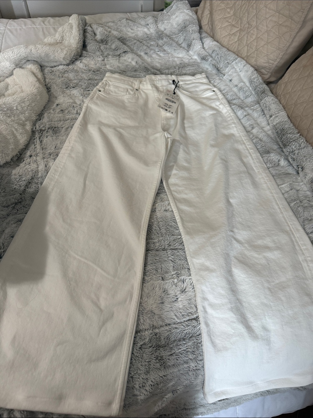 Zara White Wide-Leg Jeans